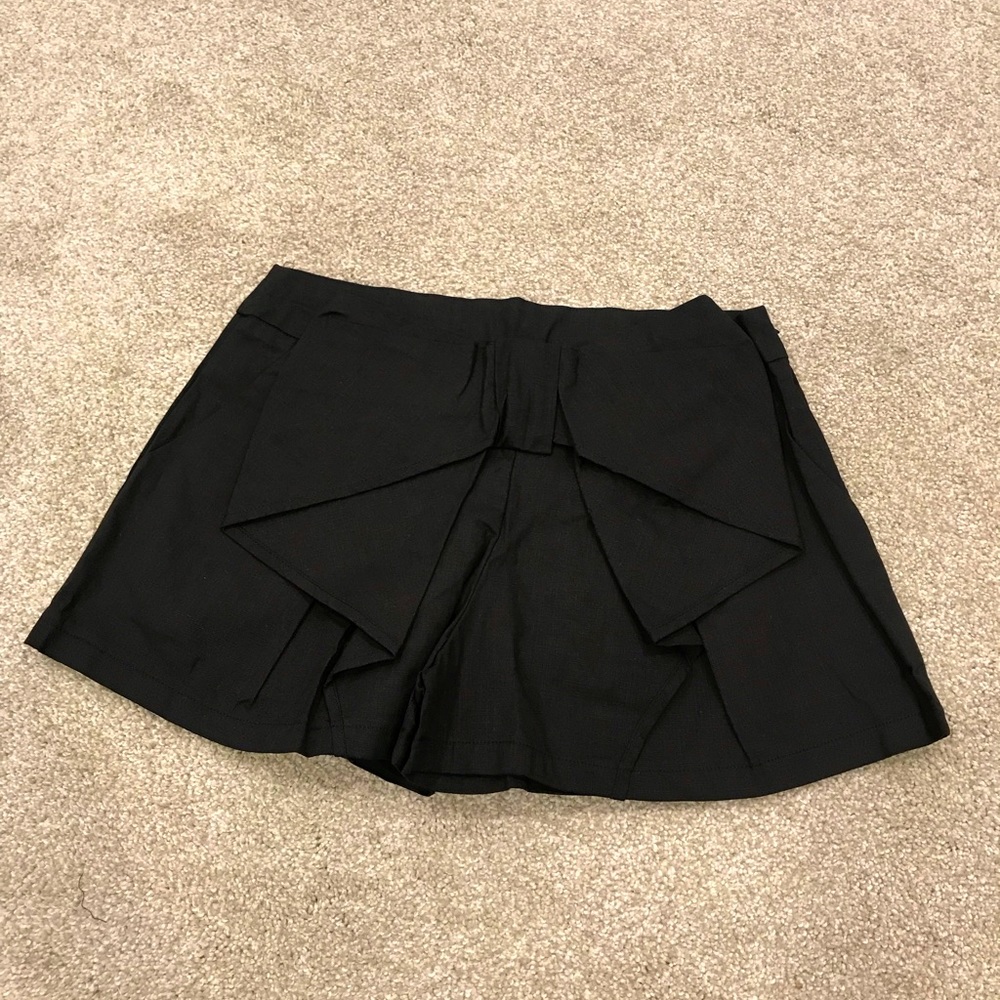Black ribbon shorts